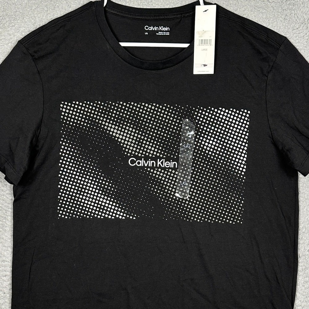 NEW Calvin Klein T-Shirt Mens Large Black Halftone Dot Graphic Short Sleeve Tee